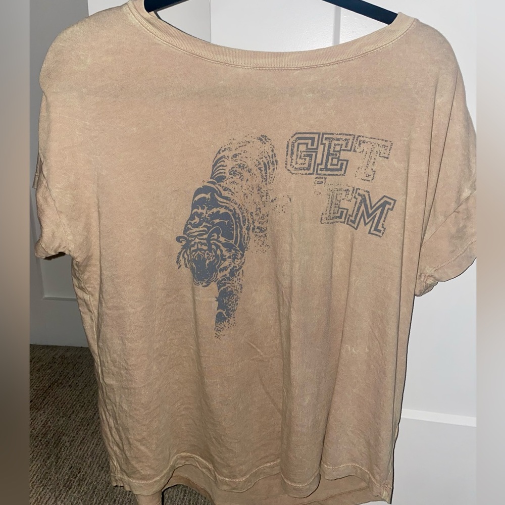 Vintage Canvas Graphic Tiger Tee